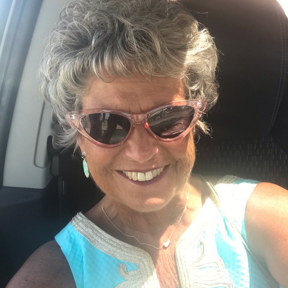 Meet your Posher, Nancy